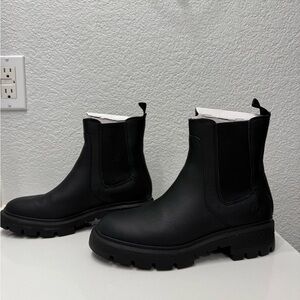Black Cortina Valley Chelsea Boots
